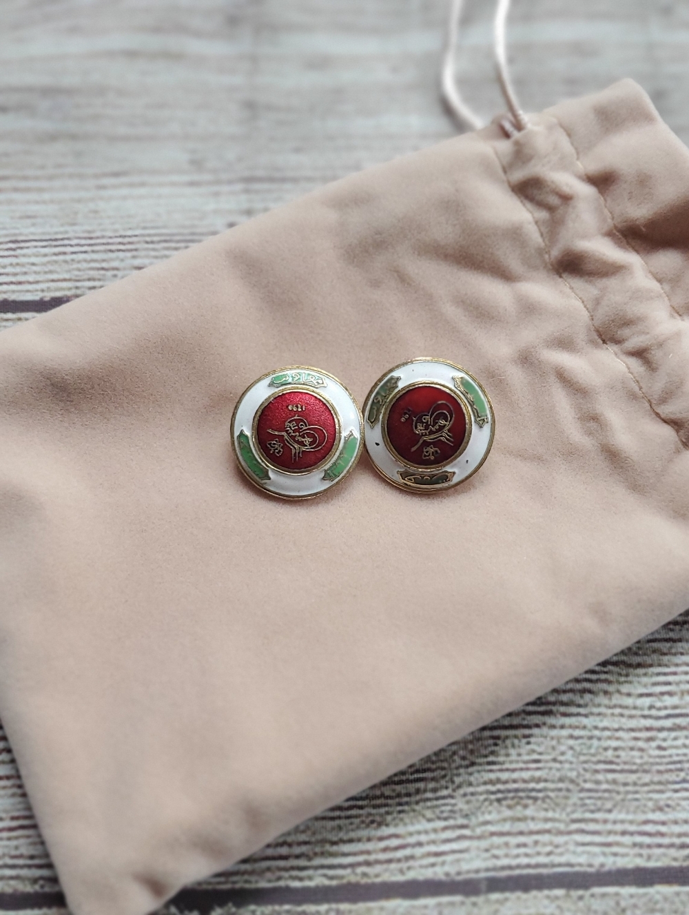 5/$20🌟Vintage Round Enamel Button Clip-on Earrings